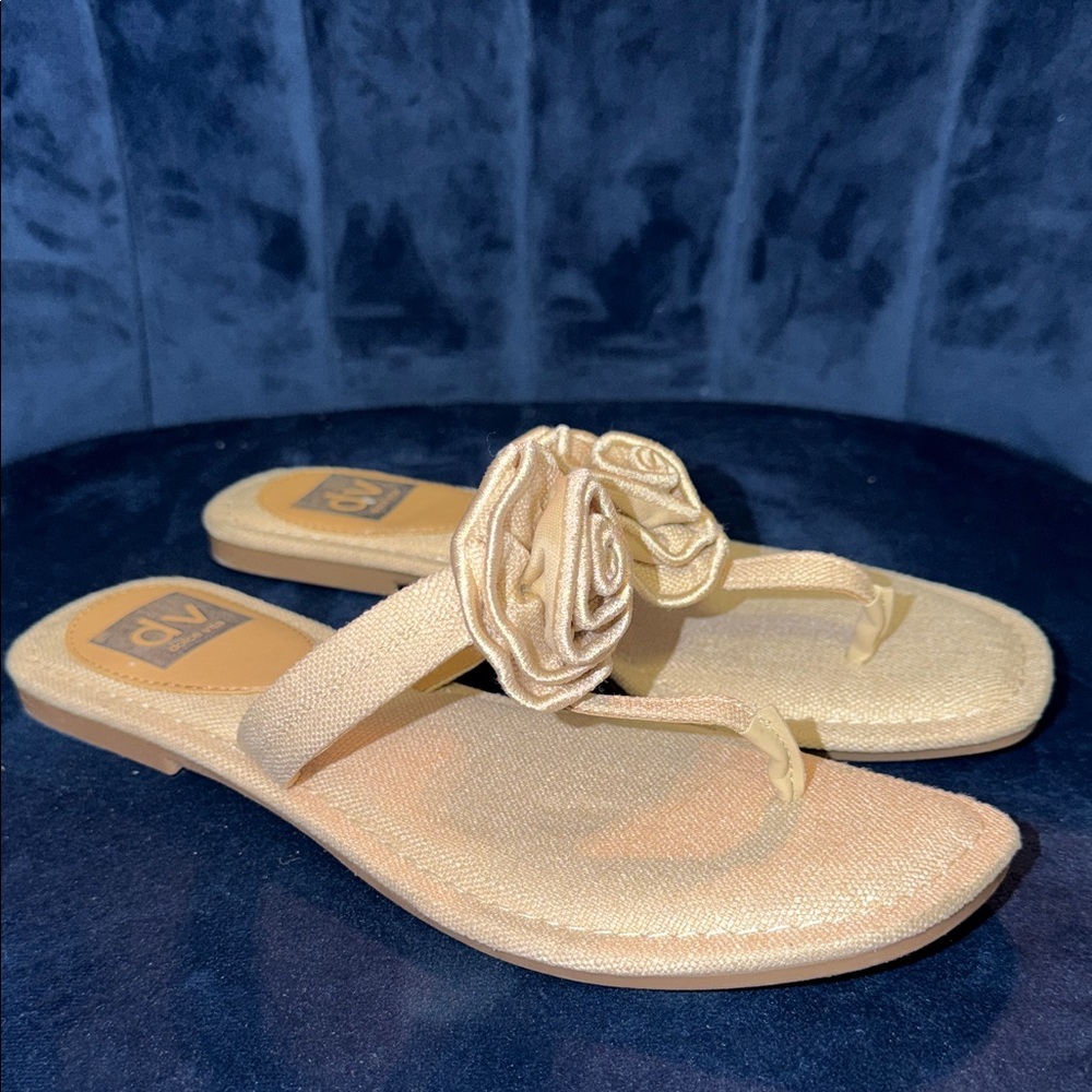 DV by Dolce Vita Champagne Floral Thong Sandals